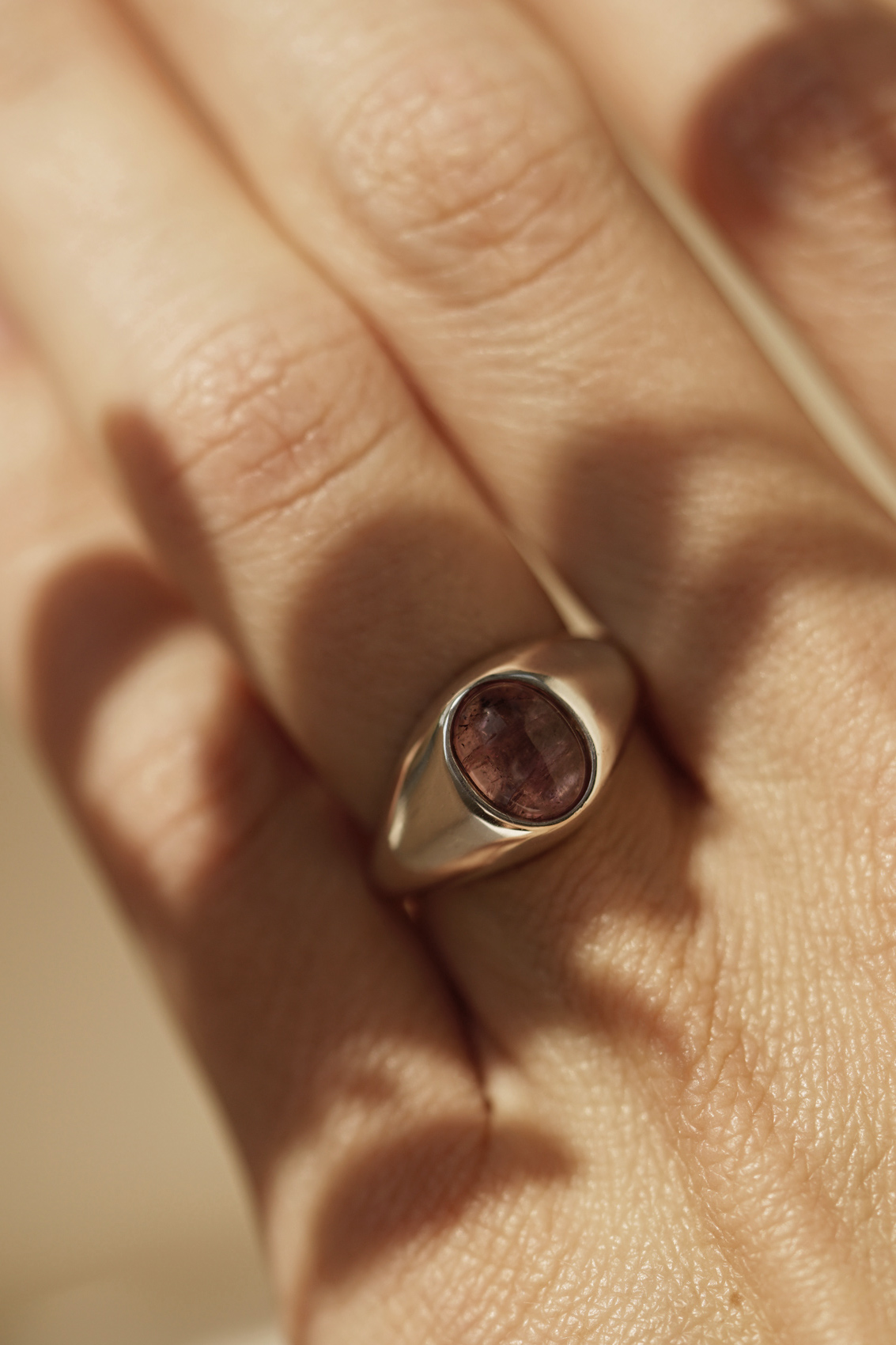 how to style signet rings NURA