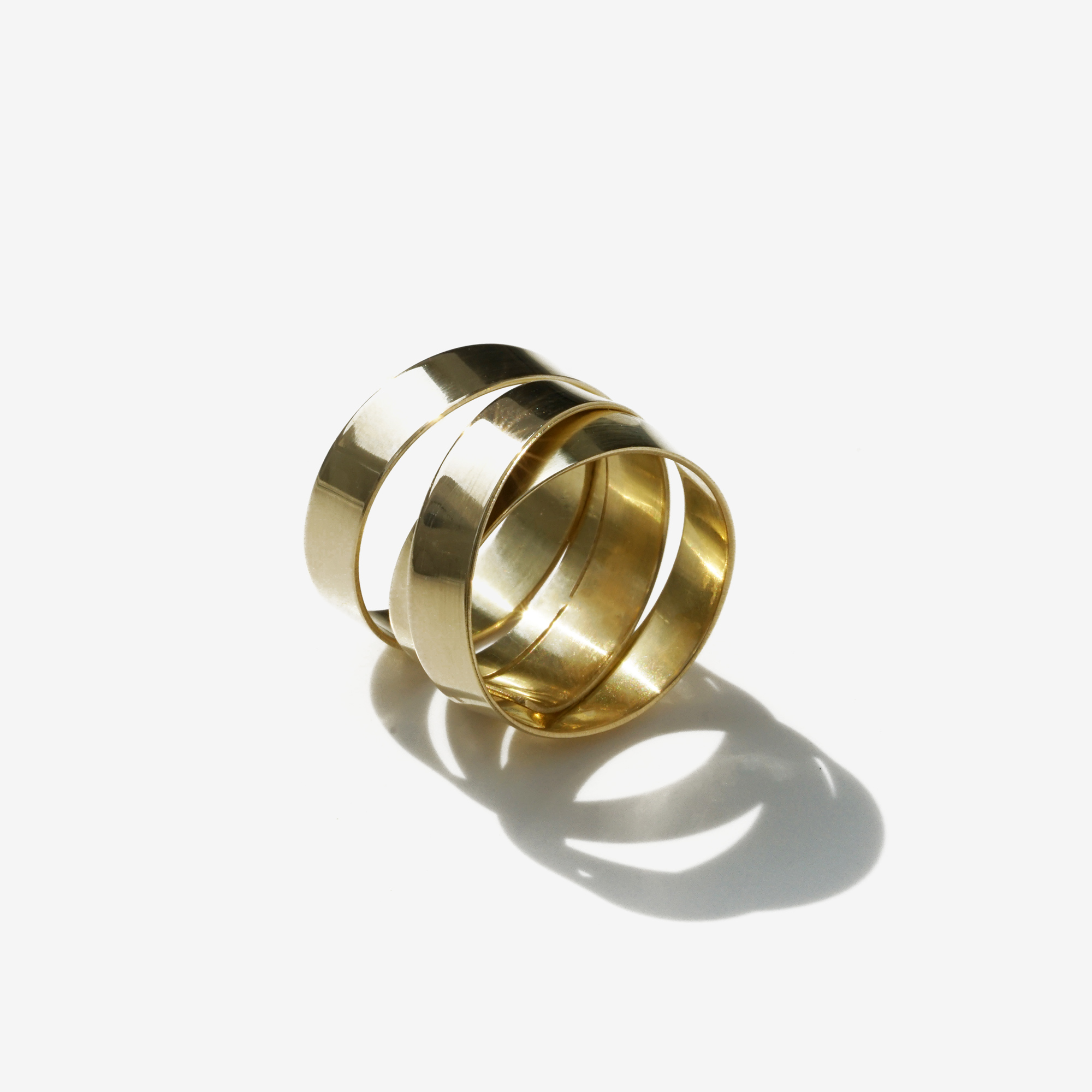Ribbon 05 brass ring - NURA.design